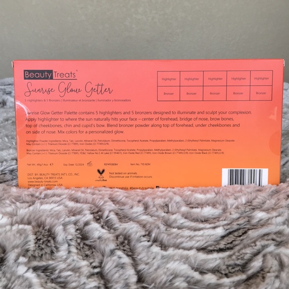 •Beauty Treats Highlighter & Bronzer Palette• - Picture 4 of 4